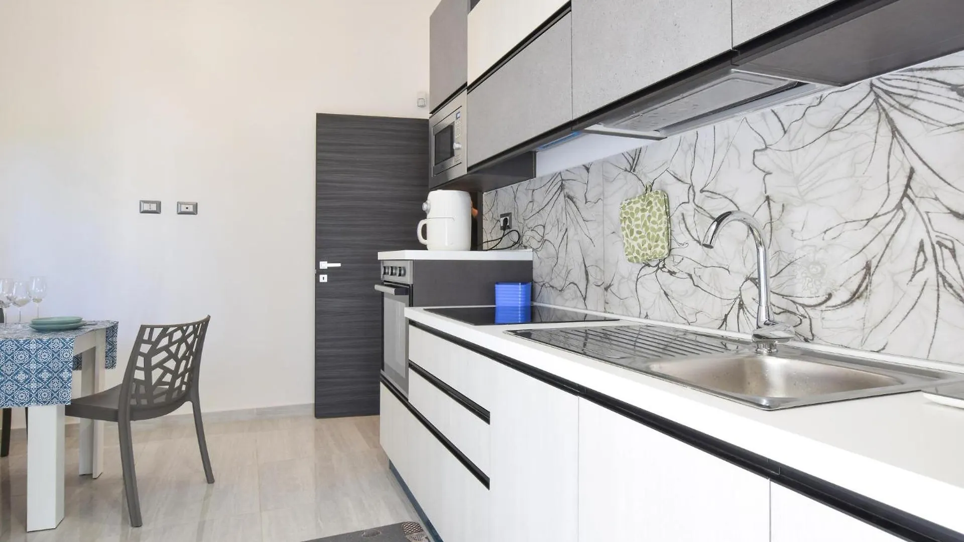 Gorgeous Apartment In Palermo With Kitchen